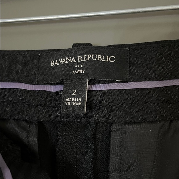 Banana Republic Black Cropped pants - Picture 4 of 6